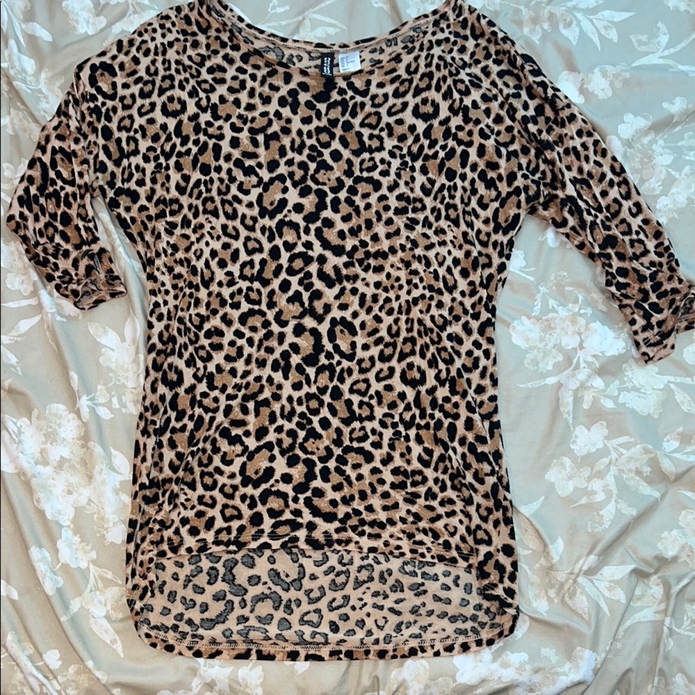 H&M Leopard Print 3/4 Sleeve Top Size 4